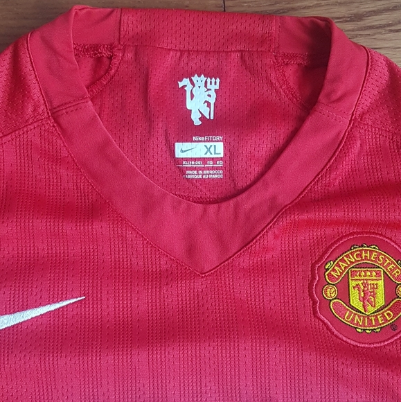 Manchester United jersey - Picture 2 of 4